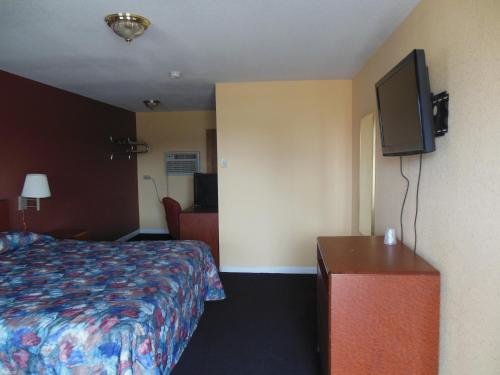 This photo about Budget Motor Inn shared on HyHotel.com