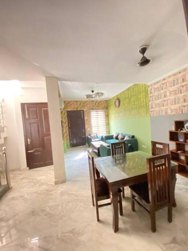 Duplex villa with fully functional kitchen in noida extension in Greater Noida Duplex villa with fully functional kitchen in noida extension in Greater Noida