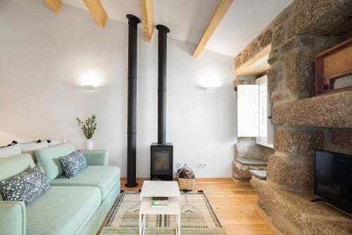 Casas Rossio by Casas com Estória Boutique Houses (Casas Rossio by Casas com Estoria Boutique Houses) in วีมิเยโร (วิเซว) Casas Rossio by Casas com Estória Boutique Houses (Casas Rossio by Casas com Estoria Boutique Houses) in วีมิเยโร (วิเซว)