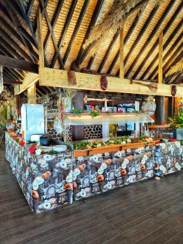 Food and beverages, Hotel Kaveka in Moorea Island Food and beverages, Hotel Kaveka in Moorea Island