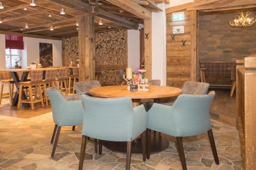 ห้องอาหาร, LODGE HOTEL Winterberg in วินเทอร์เบิร์ก ห้องอาหาร, LODGE HOTEL Winterberg in วินเทอร์เบิร์ก