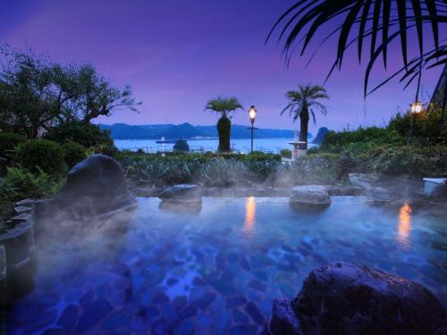 Bany d'aigües termals, Kurofune Hotel in Izu Bany d'aigües termals, Kurofune Hotel in Izu