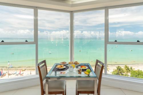 Restaurant, Hotel Brisa Suites Pajucara in Ponta da Terra Restaurant, Hotel Brisa Suites Pajucara in Ponta da Terra