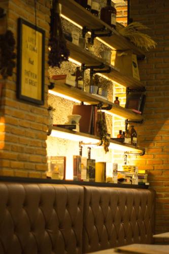 トニー ロッジ6