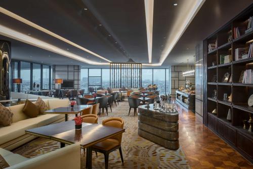 Bar/lounge, PRIMUS Hotel Shanghai Hongqiao near National Exhibition and Convention Center Shanghai Bar/lounge, PRIMUS Hotel Shanghai Hongqiao near National Exhibition and Convention Center Shanghai