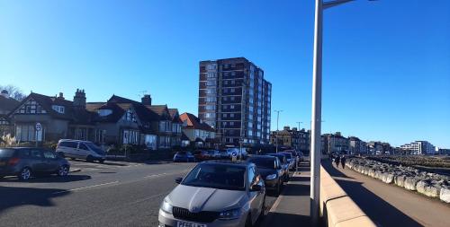 Bay Breeze - for 2 in Morecambe a few metres from Beach in Bare in Bare Bay Breeze - for 2 in Morecambe a few metres from Beach in Bare in Bare