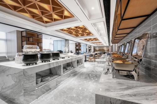 Atour Hotel Changsha South High-speed Railway Station International Convention and Exhibition Center in Changsha Xian Atour Hotel Changsha South High-speed Railway Station International Convention and Exhibition Center in Changsha Xian