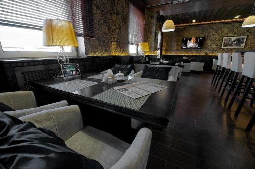 Boutique Hotel Molly O'Brain in Khanty-Mansiysk Boutique Hotel Molly O'Brain in Khanty-Mansiysk