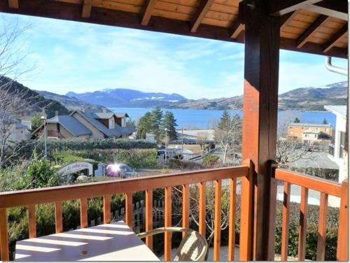 Uitzicht, Montagne in Savines Le Lac Uitzicht, Montagne in Savines Le Lac