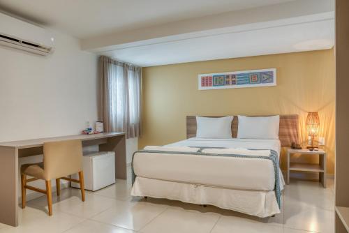 View, Slim Pajucara by Tropicalis in Ponta da Terra View, Slim Pajucara by Tropicalis in Ponta da Terra