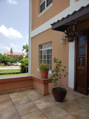 GM Suites Bed & Breakfast in Белмопан GM Suites Bed & Breakfast in Белмопан