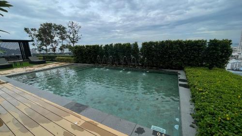 Swimming pool, 1310Beacon#G'town#InfinityPool in George Town Swimming pool, 1310Beacon#G'town#InfinityPool in George Town