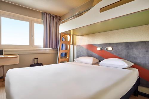 ibis budget Porte d'Aubervilliers in Aubervilliers ibis budget Porte d'Aubervilliers in Aubervilliers