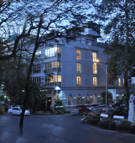 A szálláshely kívülről, Diplomat Hotel near Bombay High Court A szálláshely kívülről, Diplomat Hotel near Bombay High Court