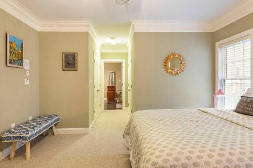 Private Master Room Downtown Atlanta in Summerhill Private Master Room Downtown Atlanta in Summerhill