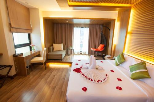 Chiangmai Grandview Hotel & Convention Center in Huay Kaew Chiangmai Grandview Hotel & Convention Center in Huay Kaew