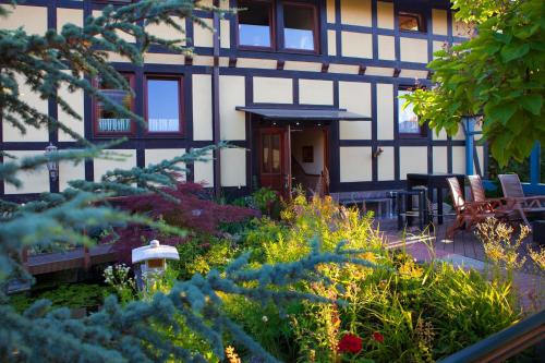 Entrance, Hotel Blumenbach in Marzahn Entrance, Hotel Blumenbach in Marzahn