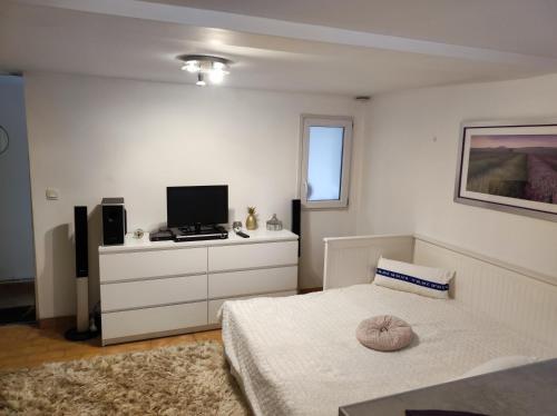 Studio equipe jasmin in Argenteuil Studio equipe jasmin in Argenteuil
