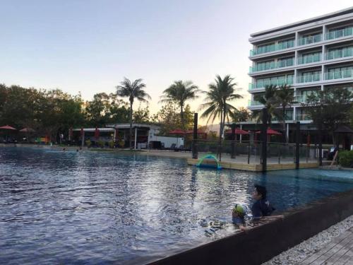 Luxury Amari Beach Condo/Resort