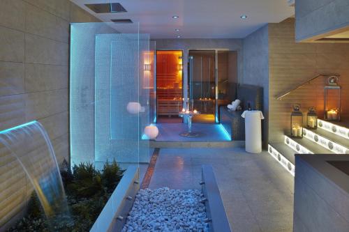 Spa, 全景酒店 (Hotel Panorama) in 托羅埃利亞德蒙特格里 Spa, 全景酒店 (Hotel Panorama) in 托羅埃利亞德蒙特格里