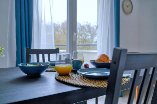 Food and beverages, LOGEMENT AARON in Courcouronnes Food and beverages, LOGEMENT AARON in Courcouronnes