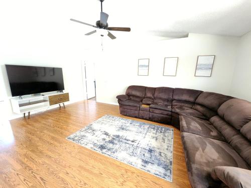Spacious Private Family Home with Inground pool in Mulberry (FL) Spacious Private Family Home with Inground pool in Mulberry (FL)