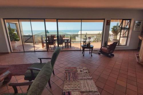 Double-Story Holiday Home with Pool & Seaview in פורט אלפרד Double-Story Holiday Home with Pool & Seaview in פורט אלפרד