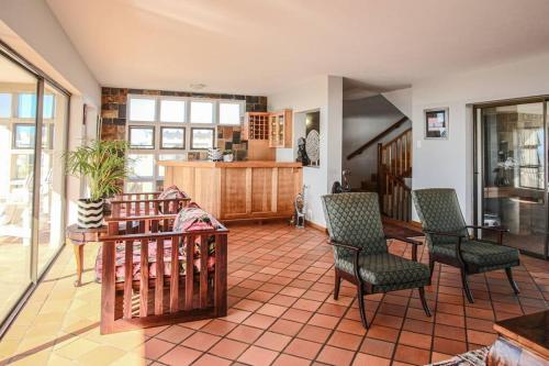 Double-Story Holiday Home with Pool & Seaview in פורט אלפרד Double-Story Holiday Home with Pool & Seaview in פורט אלפרד
