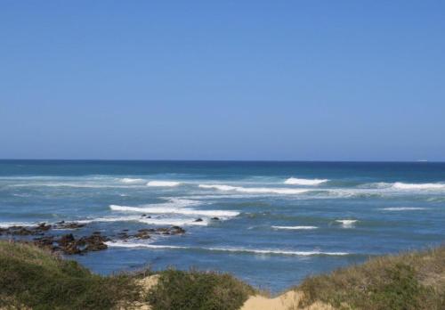 Uitzicht, Double-Story Holiday Home with Pool & Seaview in Port Alfred Uitzicht, Double-Story Holiday Home with Pool & Seaview in Port Alfred