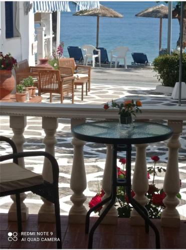 Balcony/terrace, Blu in Glifa Balcony/terrace, Blu in Glifa