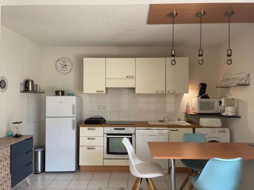 Appartement 41m² à Capbreton, jardin privatif, proche plages et centre, 4 pers - FR-1-239-872 (Appartement 41m² a Capbreton, jardin privatif, proche plages et centre, 4 pers - FR-1-239-872) in Rue des Biches Appartement 41m² à Capbreton, jardin privatif, proche plages et centre, 4 pers - FR-1-239-872 (Appartement 41m² a Capbreton, jardin privatif, proche plages et centre, 4 pers - FR-1-239-872) in Rue des Biches