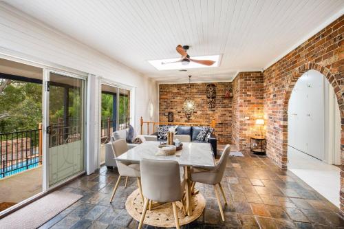 Island Retreat Pet Friendly Waterfront in نورة Island Retreat Pet Friendly Waterfront in نورة