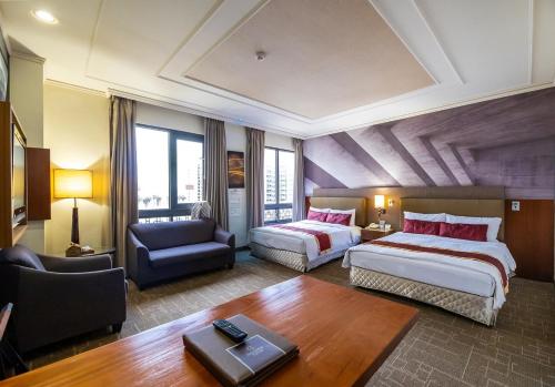 Golden Tulip - Aesthetics in Okrožje Zhunan Golden Tulip - Aesthetics in Okrožje Zhunan