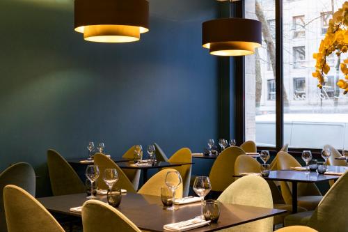 Restaurante, Oceania L'Univers Tours in Tours City Center Restaurante, Oceania L'Univers Tours in Tours City Center