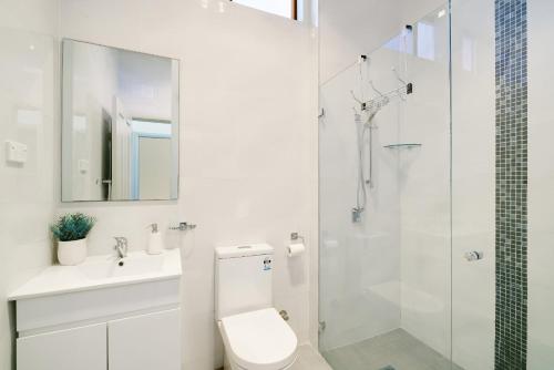 Luxe 3BR Townhouse in the heart of Little Saigon in Western Sydney Luxe 3BR Townhouse in the heart of Little Saigon in Western Sydney