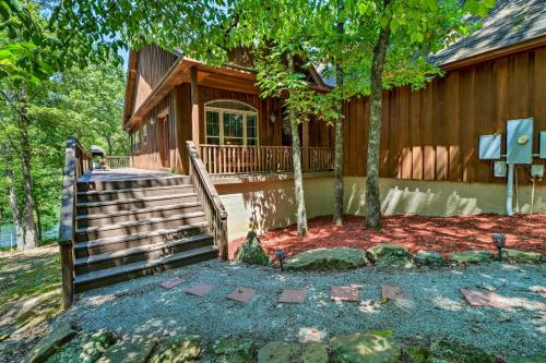 Lakefront Family Escape with Fire Pit and 2 Decks! in Jacksonville (AR) Lakefront Family Escape with Fire Pit and 2 Decks! in Jacksonville (AR)