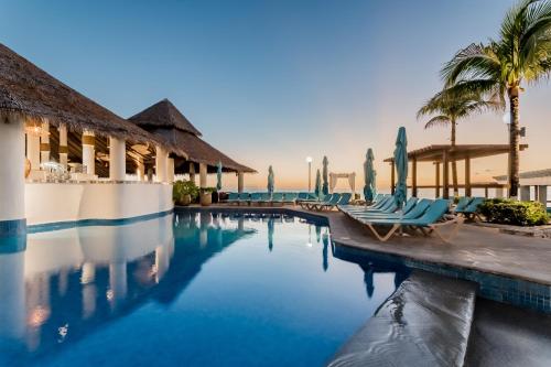 Kolam renang, Royal Solaris Cancun Resort Marina & Spa All Inclusive in Cancun Kolam renang, Royal Solaris Cancun Resort Marina & Spa All Inclusive in Cancun