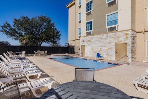 景觀, 聖安東尼奧東南戴斯套房酒店 - 近AT&T中心 (Days Inn & Suites by Wyndham San Antonio near AT&T Center) in 聖安東尼奧國際機場 景觀, 聖安東尼奧東南戴斯套房酒店 - 近AT&T中心 (Days Inn & Suites by Wyndham San Antonio near AT&T Center) in 聖安東尼奧國際機場
