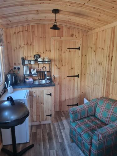 Blair snug hut in Bowershall Blair snug hut in Bowershall