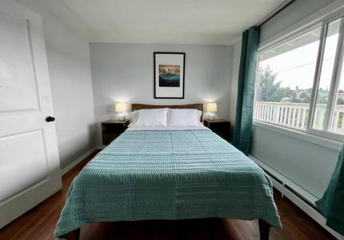 HILL HOUSE - Downtown, City & Ocean Views in Kodiak (AK) HILL HOUSE - Downtown, City & Ocean Views in Kodiak (AK)