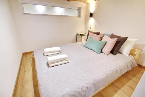 Awesome Budapest Downtown Studio w Balcony & Free Private Parking