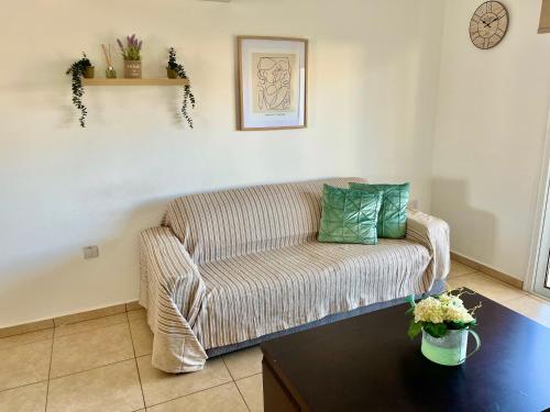 Mythical Sands Holiday Apartment in 파랄림니 Mythical Sands Holiday Apartment in 파랄림니