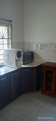 Kitchen, Homestay Budget Bukit Beruntung near Pasar Malam Bukit Sentosa Night Market Kitchen, Homestay Budget Bukit Beruntung near Pasar Malam Bukit Sentosa Night Market