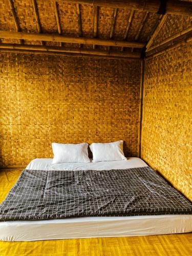 Bed, Saung Arjuna Syandana Resort near Ciwidey Rabbit Park Bed, Saung Arjuna Syandana Resort near Ciwidey Rabbit Park