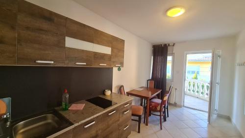 Wyposażenie, Yellow Sun 2 Apartman in Siofok Wyposażenie, Yellow Sun 2 Apartman in Siofok
