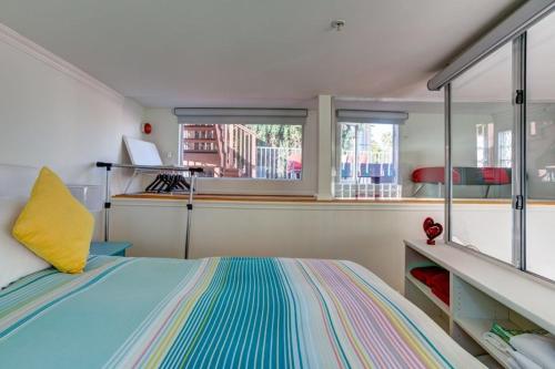 在meiguo.com看到的Beverly Hills Modern Guesthouse的介绍图片