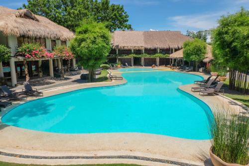 Pool, Bluewater Maribago Beach Resort in Cebu Pool, Bluewater Maribago Beach Resort in Cebu