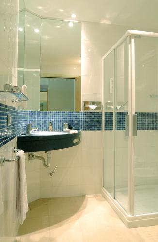 Kamar Mandi, Idea Hotel Milano San Siro in Milan Kamar Mandi, Idea Hotel Milano San Siro in Milan