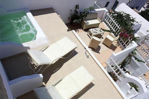 This photo about Mariakis Luxury Studios shared on HyHotel.com