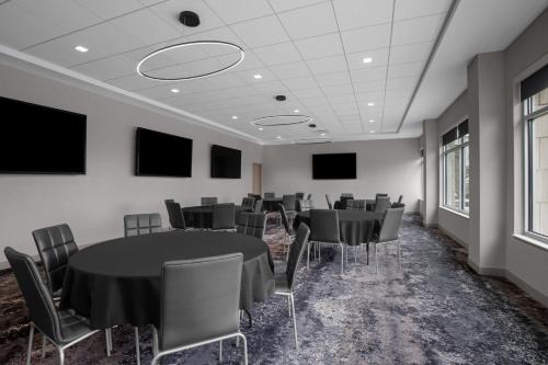會議室/宴會廳, 匹茲堡南角萬豪AC酒店 (AC Hotel by Marriott Pittsburgh Southpointe) in 賓西法尼亞州卡農斯堡(PA) 會議室/宴會廳, 匹茲堡南角萬豪AC酒店 (AC Hotel by Marriott Pittsburgh Southpointe) in 賓西法尼亞州卡農斯堡(PA)
